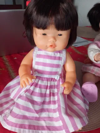 Muñeca Nenuca China Vestido Rayas