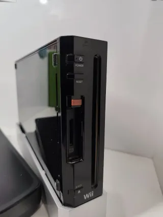 Nintendo Wii Negra + disco duro con muchos juegos