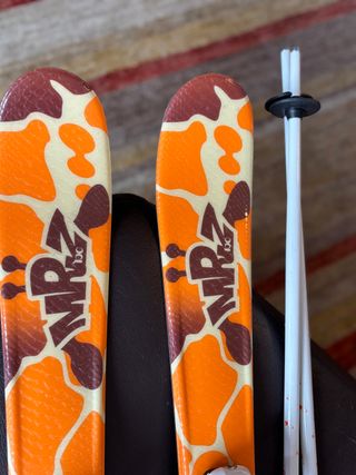 Botas esquí, esquís y bastones niño, marca Wedze