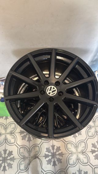 Llanta 19x9,5 5x112 Grupo VW