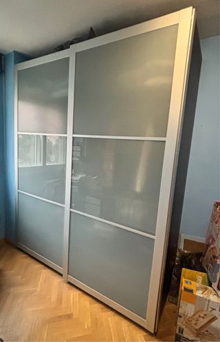 Armario corredero Ikea cristal