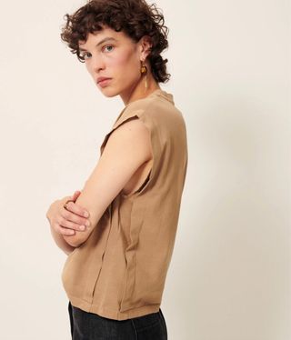 Camiseta Sessun sin mangas marrón