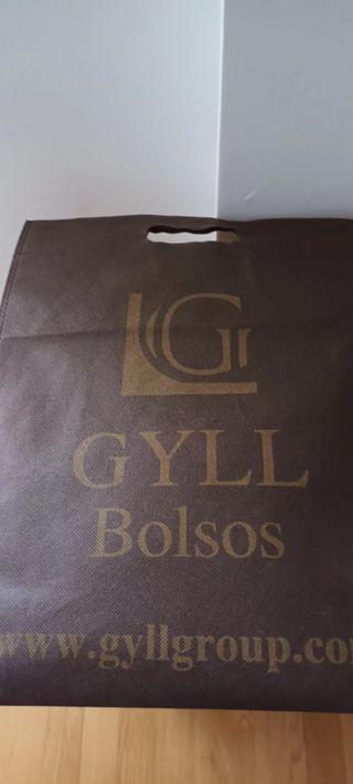 Bolso de piel negro y cuero.  Sin estrenar.