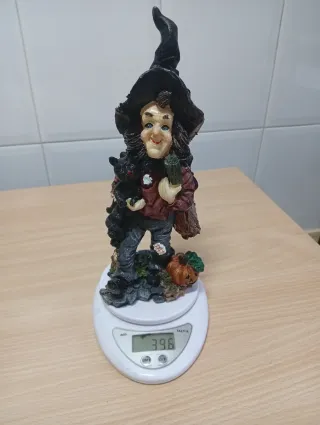 Figura Bruja con Gato y Calabaza