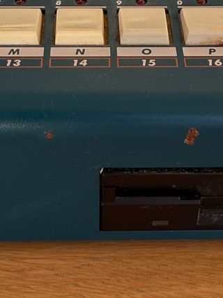 Yamaha RM1X Groovebox Secuenciador