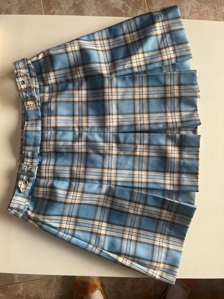 Faldilla de quadres plisada curta