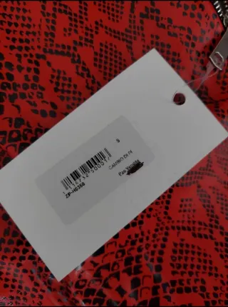 Minigonna ecopelle rossa effetto pitone