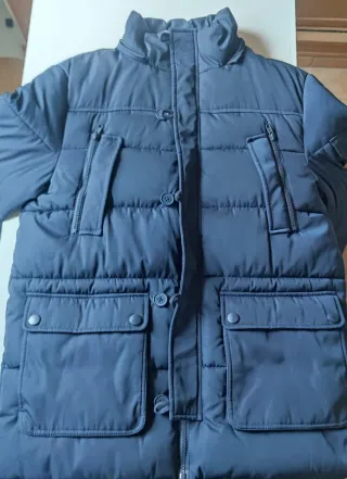 Abrigo Unit azul marino nuevo. Tamaño adolescente