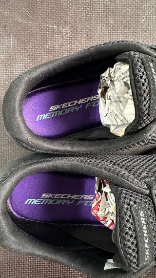 Skechers Mujer Talla 39 Negras/Moradas