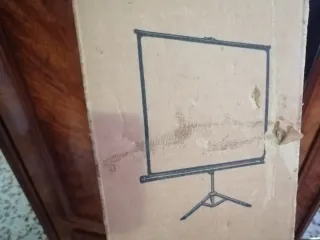 Pantalla Proyector con Trípode