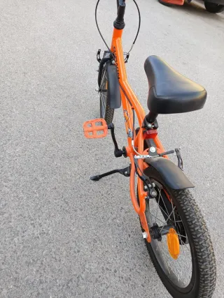 Bicicleta infantil naranja Btwin