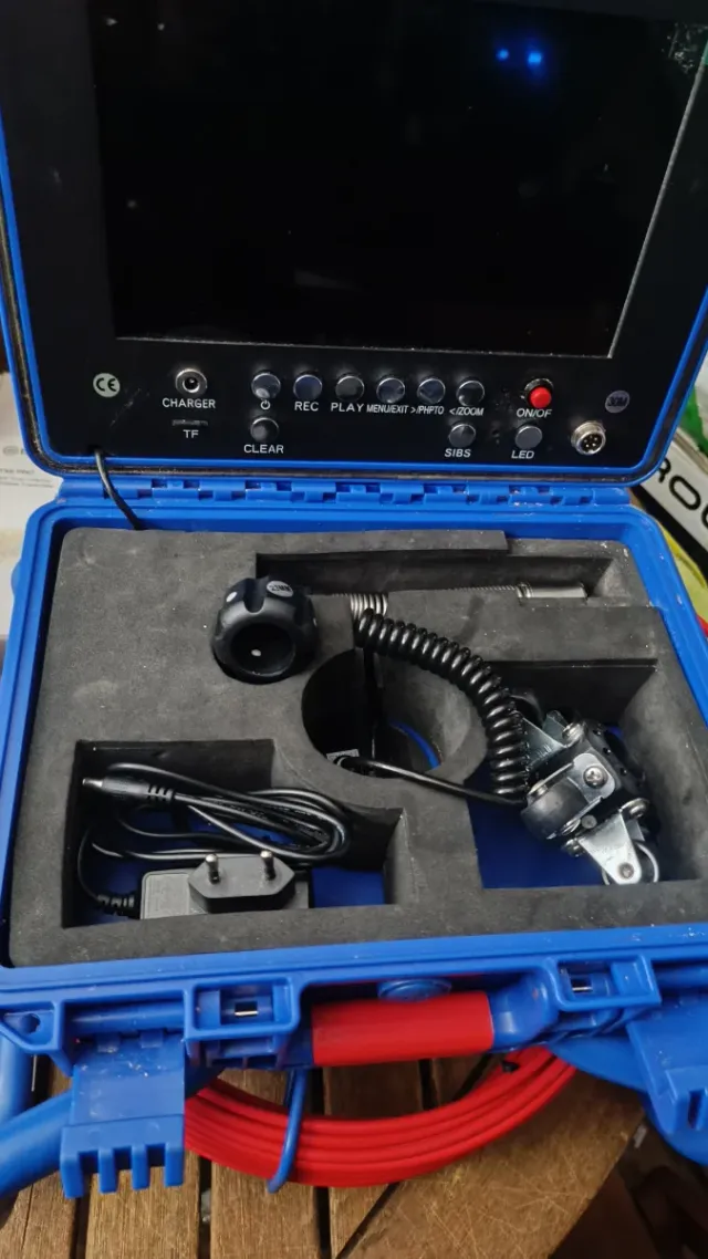 Cámara Endoscópica 9" Monitor Roto 30m