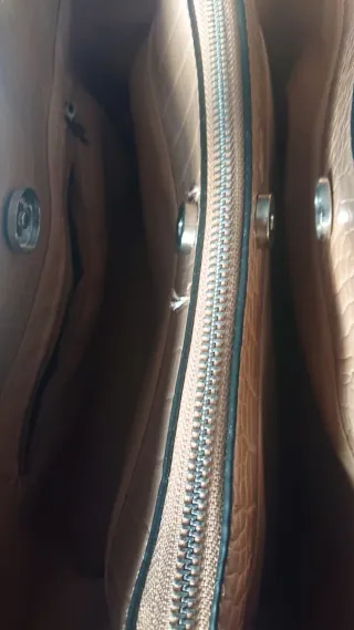 Bolso de vestir beige