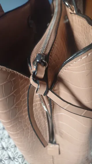 Bolso de vestir beige