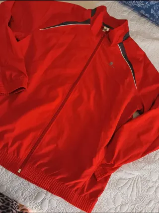 Chaqueta deportiva roja Domyos