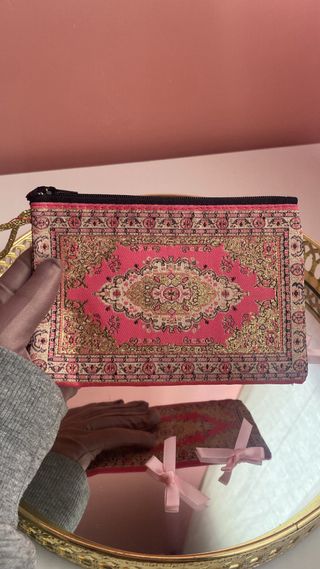 Monedero oriental rosa y dorado