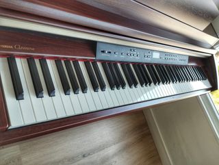 Piano Digital Yamaha Clavinova CLP-230