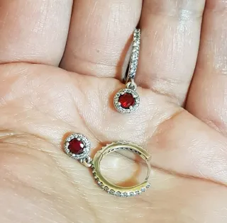 Pendientes Aro Pandora Circonita Roja
