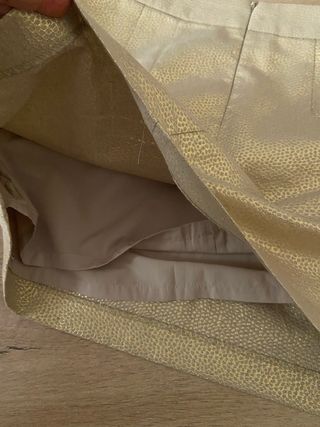 Falda Banana Republic dorada talla 38