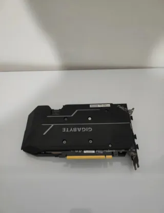 Tarjeta Gráfica Gigabyte GTX 1660 OC 6GB poco uso