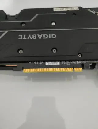 Tarjeta Gráfica Gigabyte GTX 1660 OC 6GB poco uso