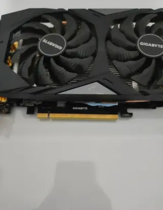 Tarjeta Gráfica Gigabyte GTX 1660 OC 6GB poco uso