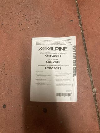 Radio Coche Alpine UTE-200BT