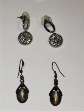 Conjunto broches y pendientes de bisuteria