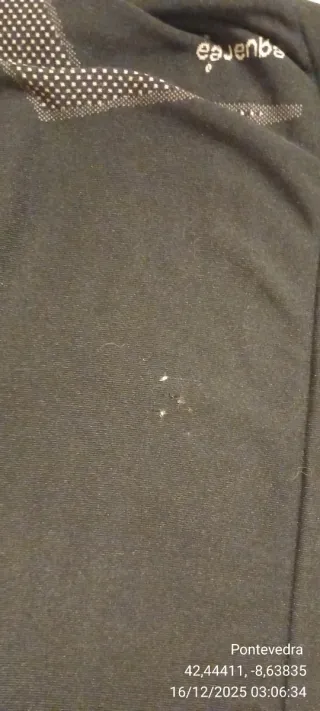 Camiseta Térmica Kipsta Negra Manga Larga