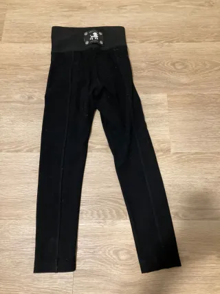 Pantalón pitillo negro Highly Preppy Talla XS