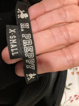 Pantalón pitillo negro Highly Preppy Talla XS