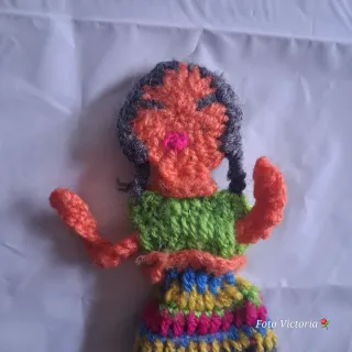 Muñeca Quitapenas tejida a mano