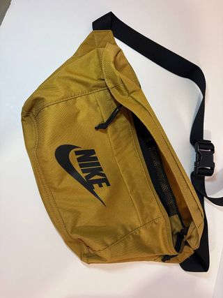 Bandolera Nike Marrón Negra Unisex