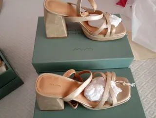 Sandalias Mim doradas sin estrenar Talla 37