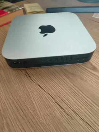 Apple Mac Mini con 4TB y Camara