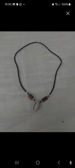 Collar conchas y cuentas de madera