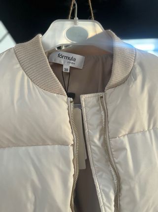 Chaqueta acolchada Fórmula Joven beige M