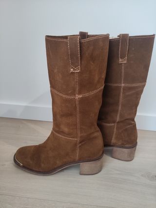 Botas altas de ante T.39