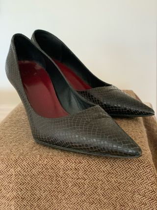 Zapatos de tacón piel serpiente