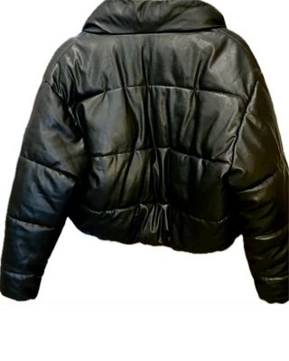 Bomber negra efecto piel Zara mujer