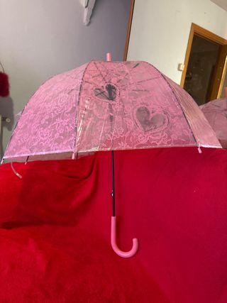Paraguas rosa estilo encaje