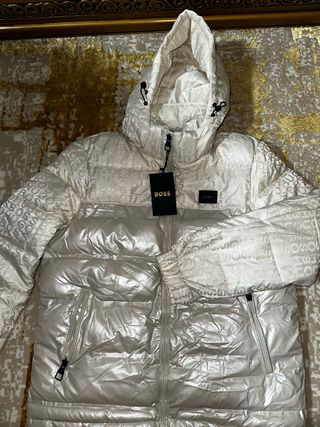 Abrigo Hugo Boss Blanco Dorado Nuevo