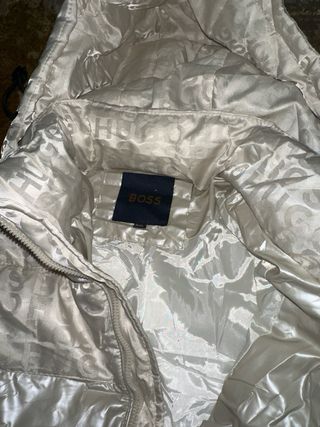 Abrigo Hugo Boss Blanco Dorado Nuevo