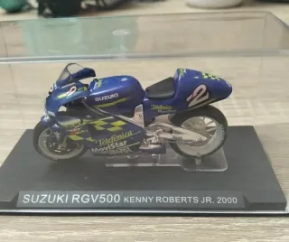Suzuki RGV500 Kenny Roberts Jr. 2000