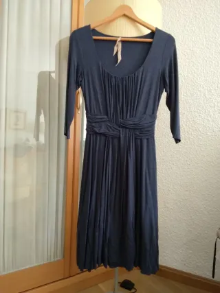 Vestido azul grisáceo, manga 3/4