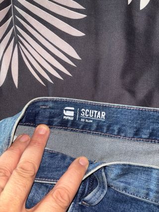 Pantalón vaquero G-Star azul la talla es  W34 L32,