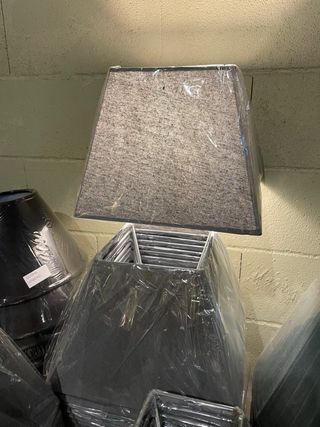 Pannelli per lampade: bianchi, grigi e neri