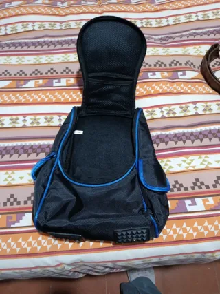 Mochila Wii Negra con ribetes azules