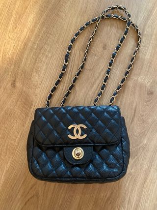 Bolso negro Chanel acolchado