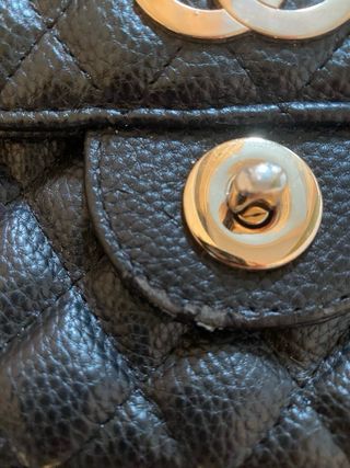 Bolso negro Chanel acolchado